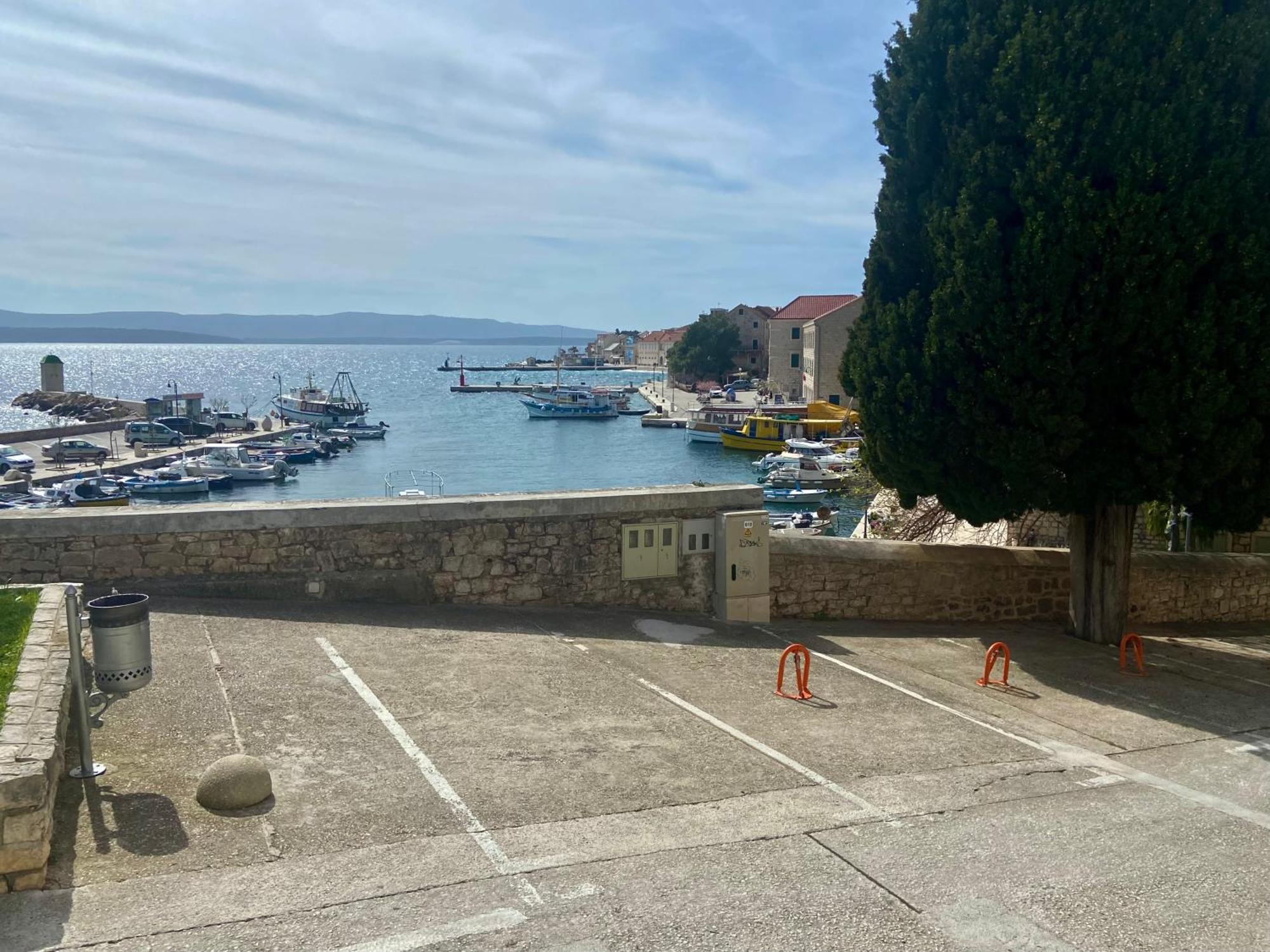 Apartment Simon - Old Stone Charm, Central Bol Life Εξωτερικό φωτογραφία